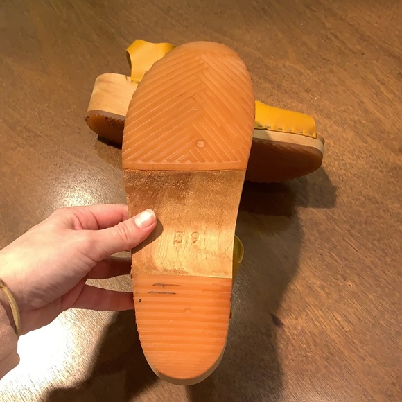 open toe clogs - Picture 3 of 3